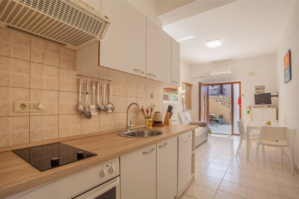 Second A2+2 bedroom with storage