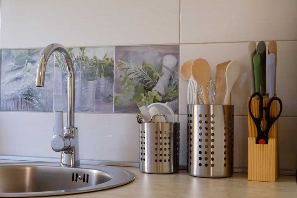 A4+1 kitchen detail